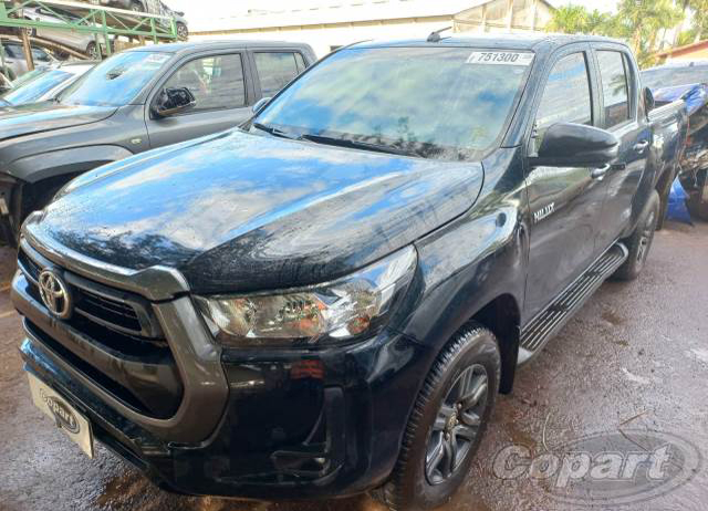 TOYOTA HILUX 2.8 22/22